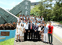 Prof. Joseph Sung, Vice-Chancellor of CUHK meets with the participating students during the Hong Kong-Ningbo Student Interflow Program